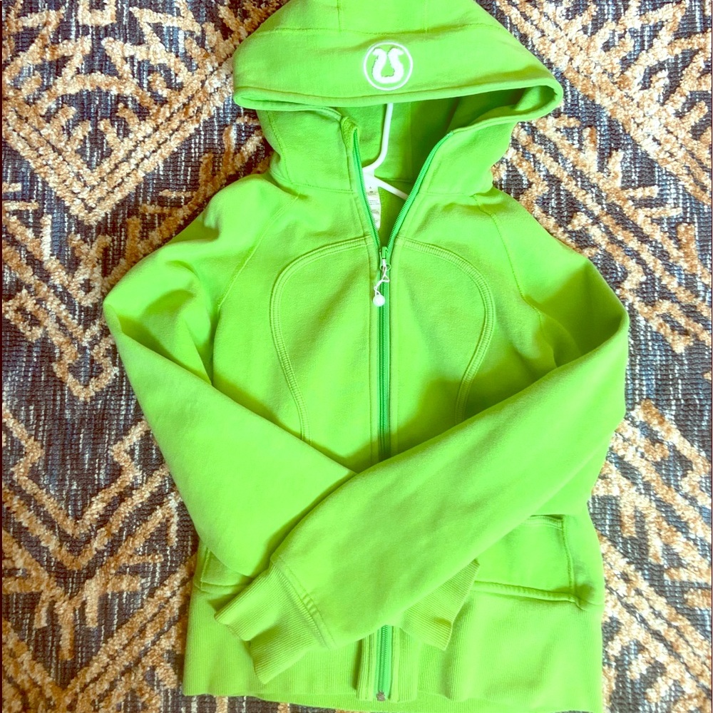 Lululemon zip up Lime sweatshirt